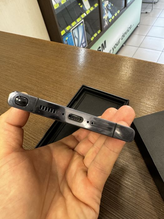 Galaxy S23 Ultra / 256GB / Full Box / Impecabil