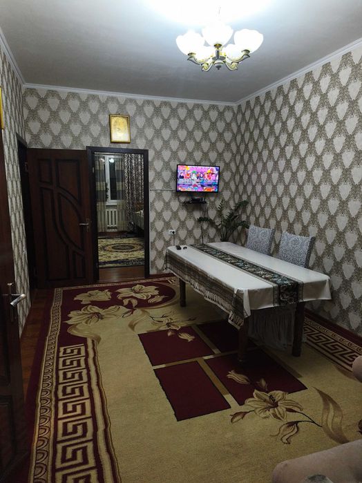 3 комнатная переделанная в 4 комнатную.3 xona kvartira 4 xonaga aylan