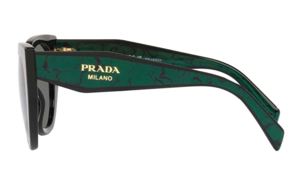Слънчеви очила Prada