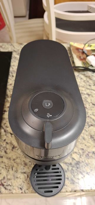 Кафе машина с капсули Nespresso Vertuo Pop black + 19 капсули