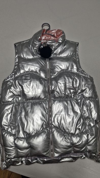 Нов дамски елек М размер