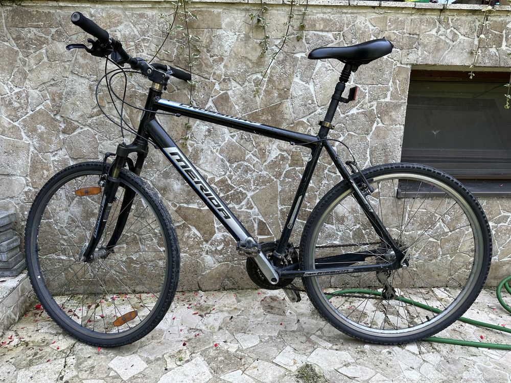 Vând bicicleta Merida