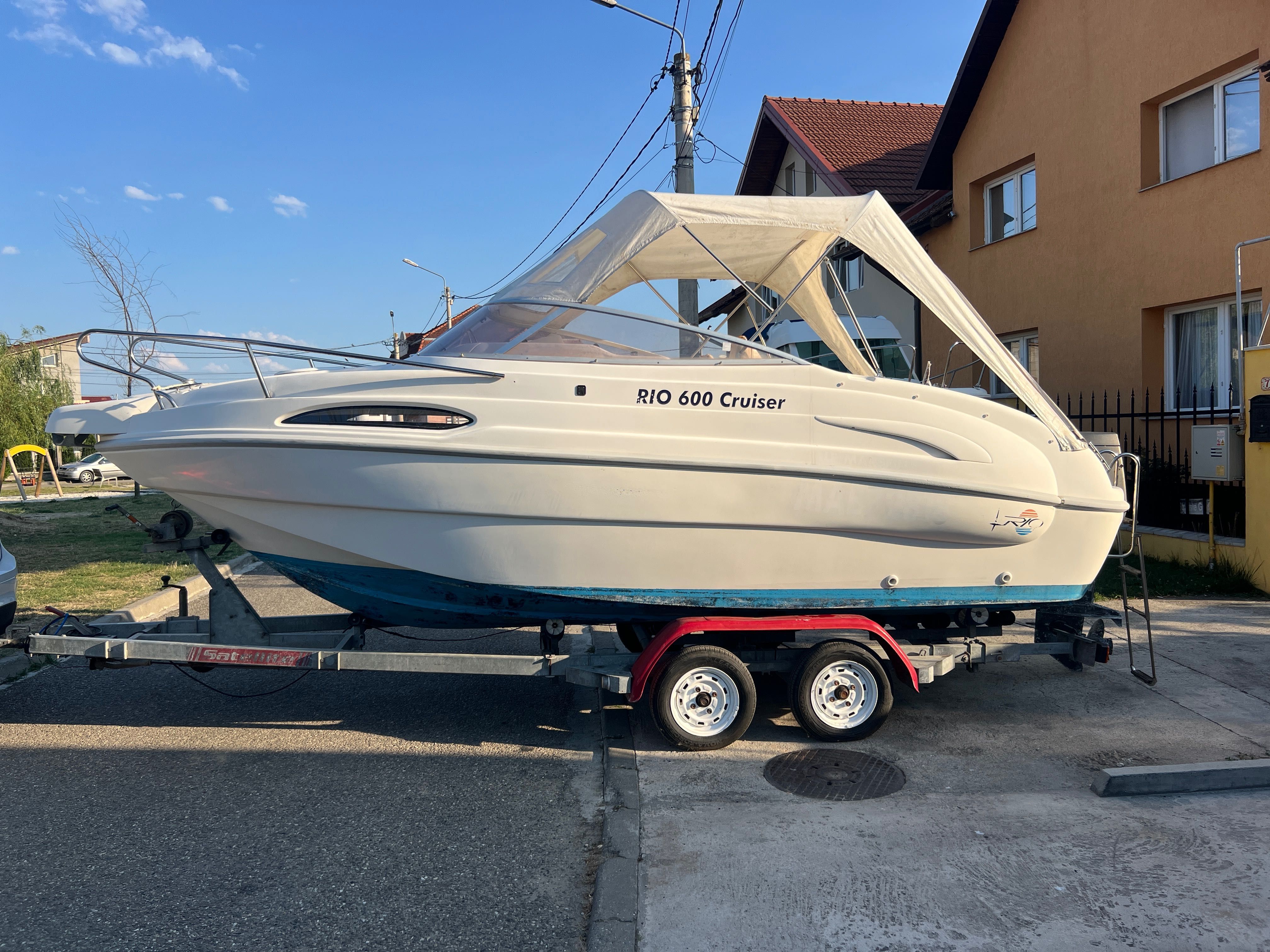 Barcă Rio 600 cruiser tohatsu și peridoc.