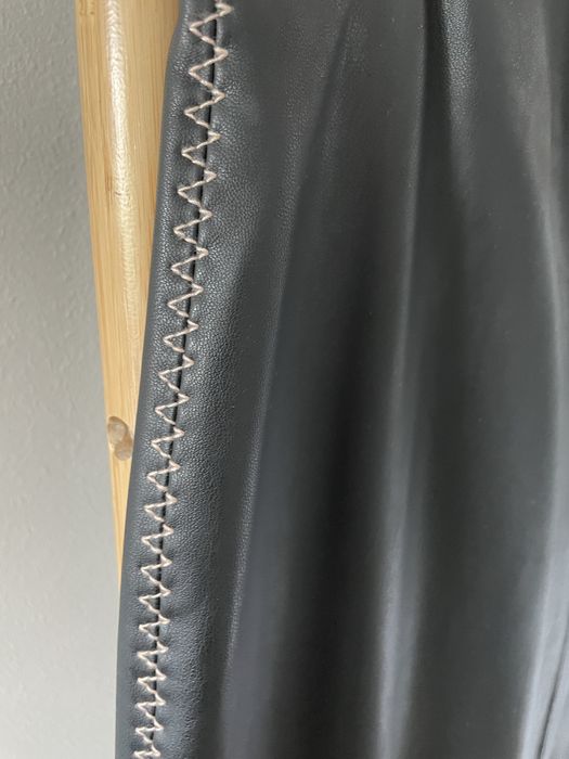 Кожена пола Zara