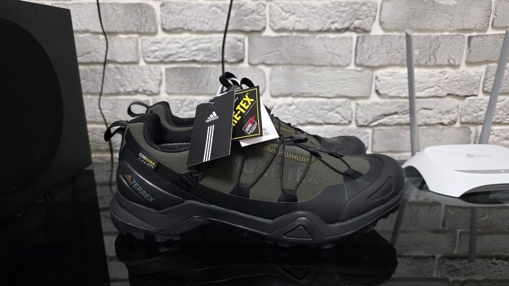 Кроссовки adidas Terrex