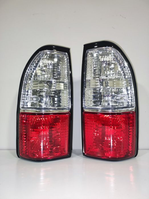 Хрустальны фонари на Toyota Land Cruiser Prado 95