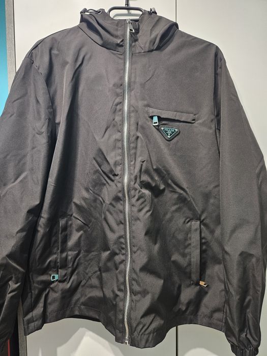 Мъжко яке PRADA с качулка черно