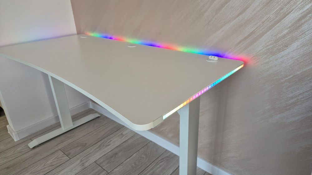 Birou gaming HALBJERG 65x130 Rgb alb
