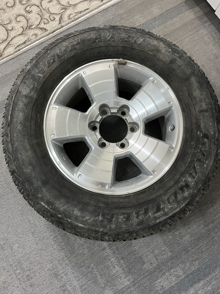 Продаётся колеса 265/65R17
