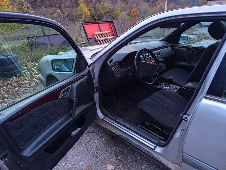 Mercedes E290 W210 На части