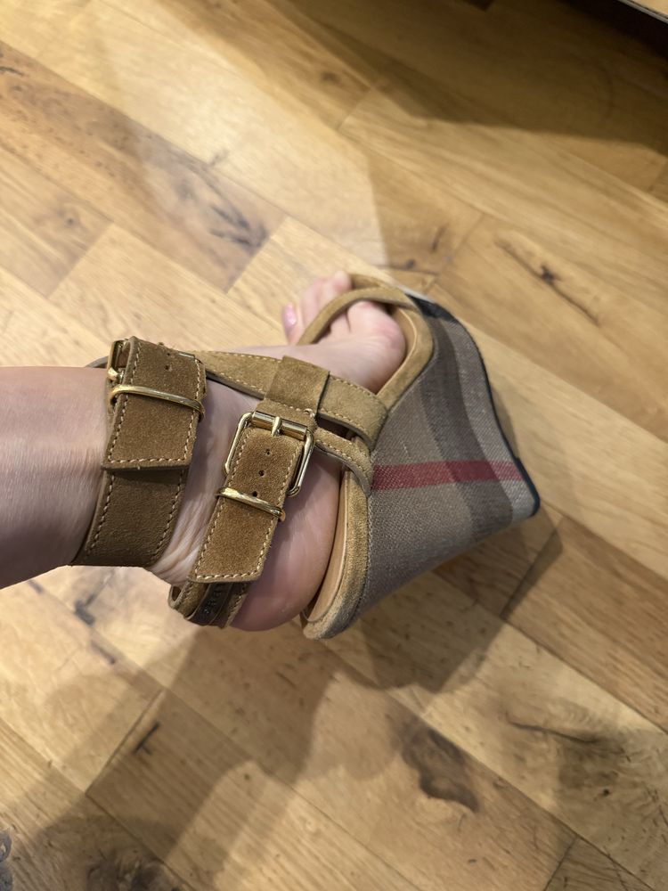 Сандали с платформа Burberry/Dolce&Gabbana Намалени 650 Оригинал