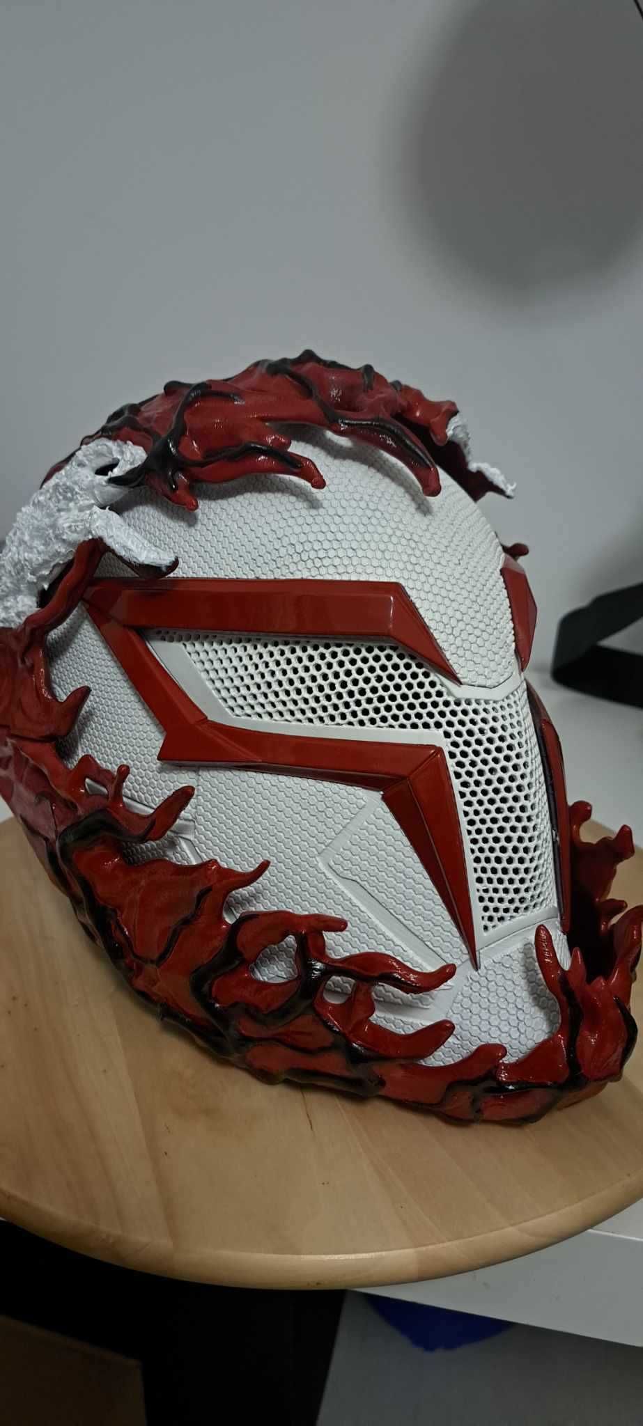 Casca/helmet Spiderman 2099 White + Carnage 3D print