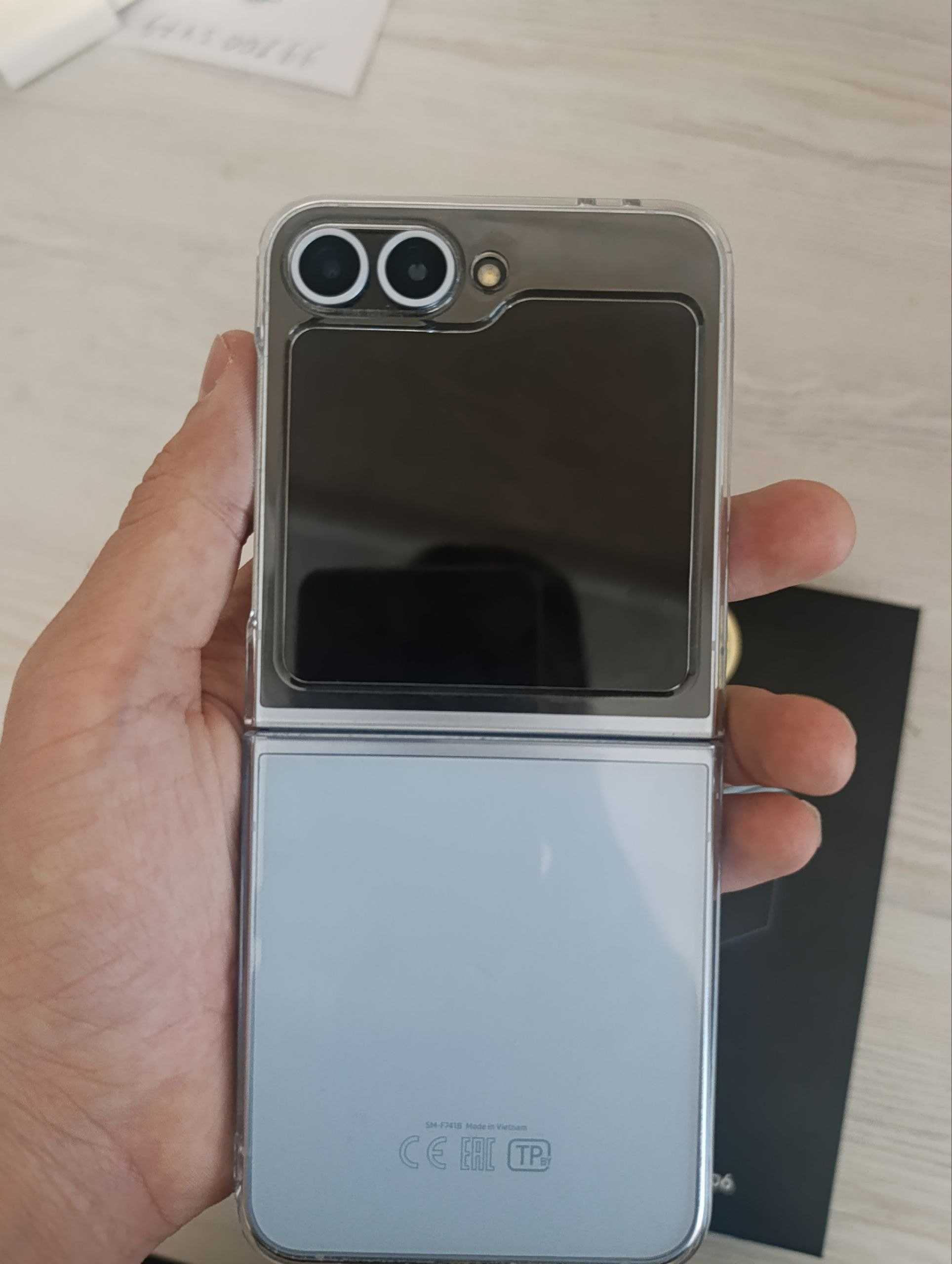 Samsung Z Flip 6 8/256GB