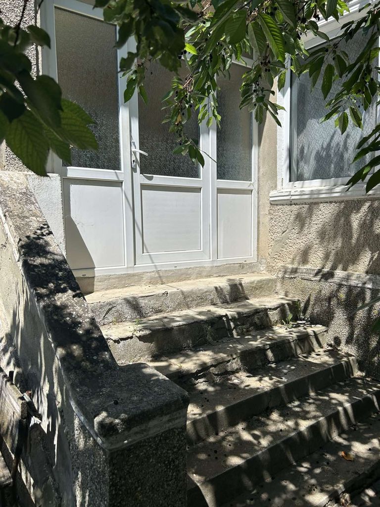 Продава се Къща в Каварна - 100 кв.м за 750 €/кв.м - Снимка #3