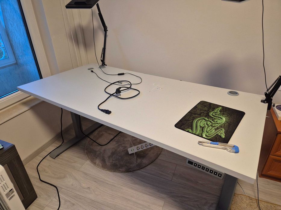 Електрическо бюро 160/80 сив цвят /сива офис маса/