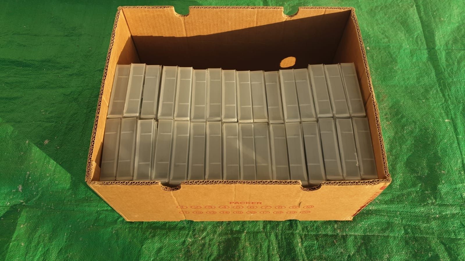 Vând 36 casete video VHS EMTEC originale 80& 100 & 120 minute,cu filme