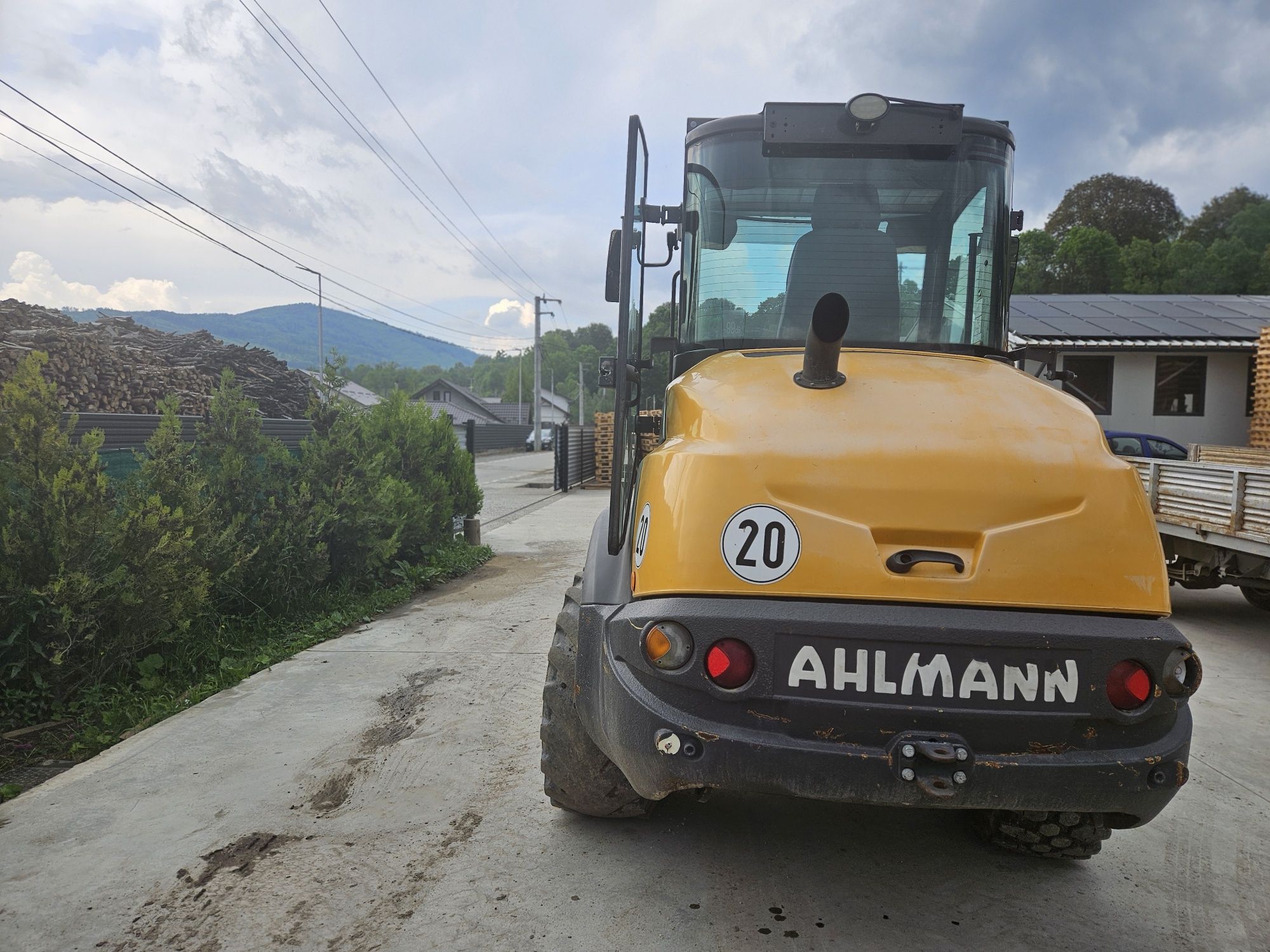 Încărcător frontal telescopic rotativ Ahlman Mecalac 900 Tele
