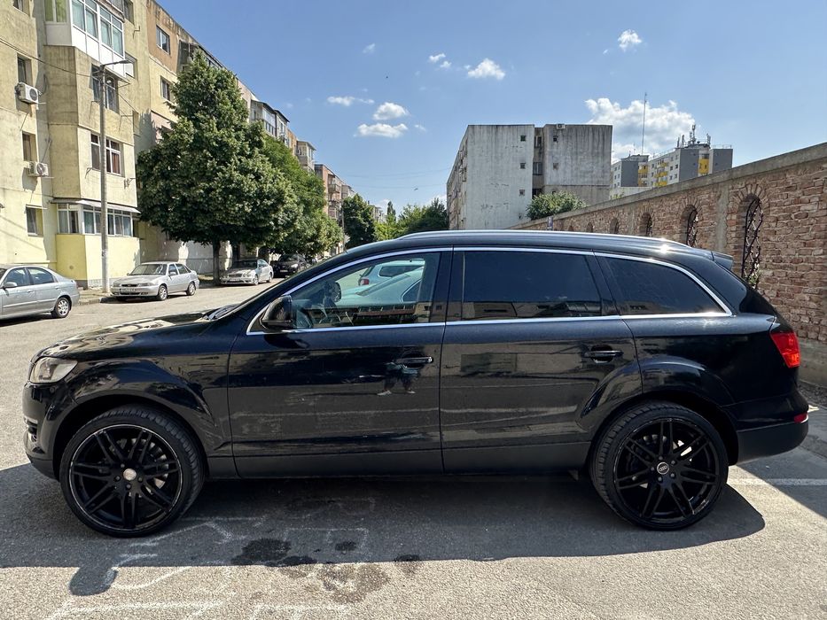 Vand sau schimb Audi Q7