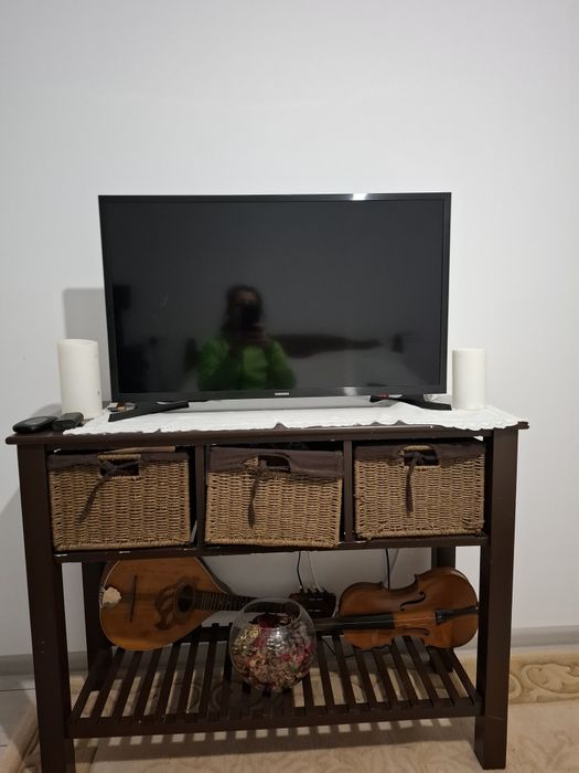 suport tv și noptiera