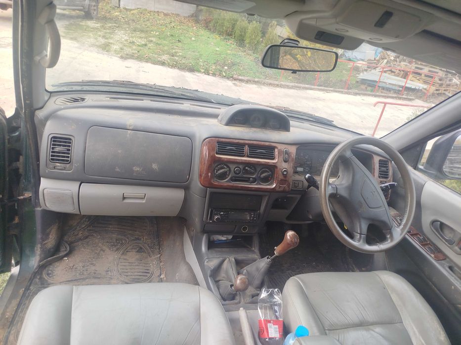 Pajero sport 3.0 177 коня ръчка