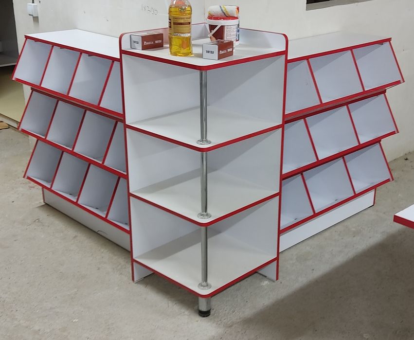 Стеллажи  ветрины полки овощей итд (новые) рассрочка есть