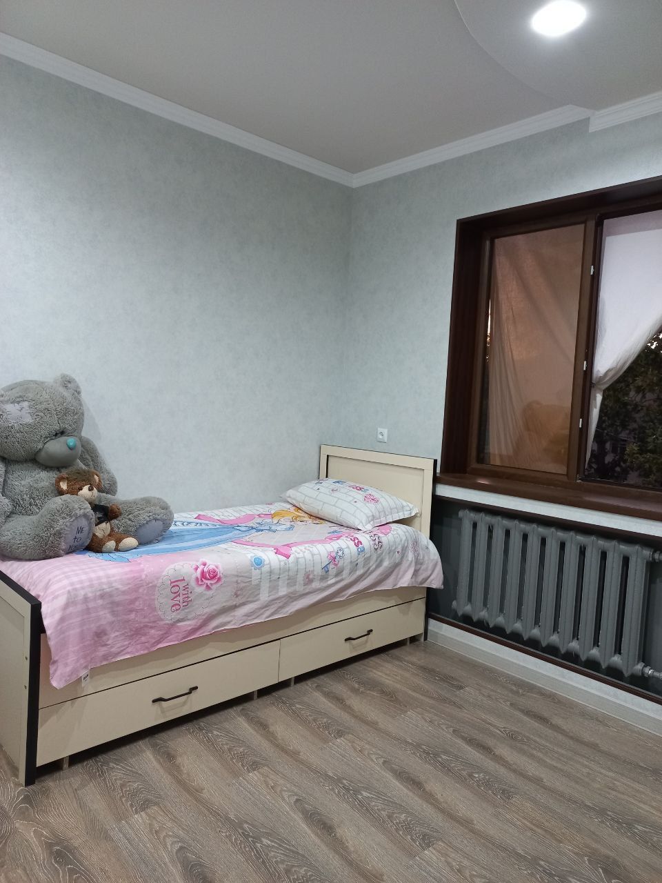 Продаётся 4х комнатная на Карасу -2