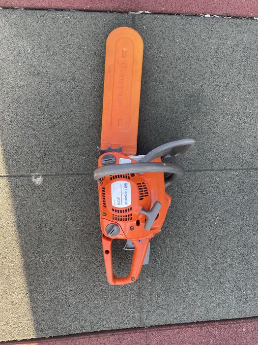 HUSQVARNA 236 drujba lemn