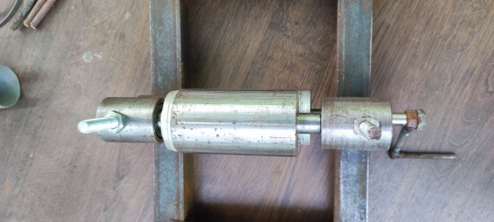 Продам валы валковый пресс вальцы