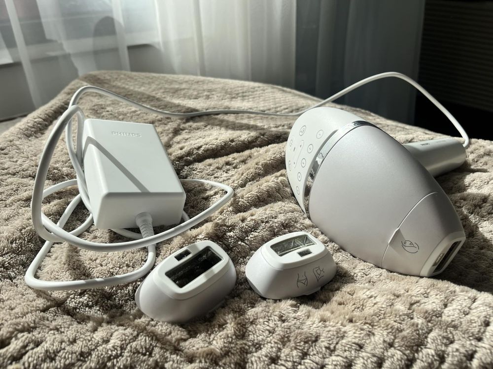 Фотоепилатор IPL Philips Lumea Prestige BRI953/00