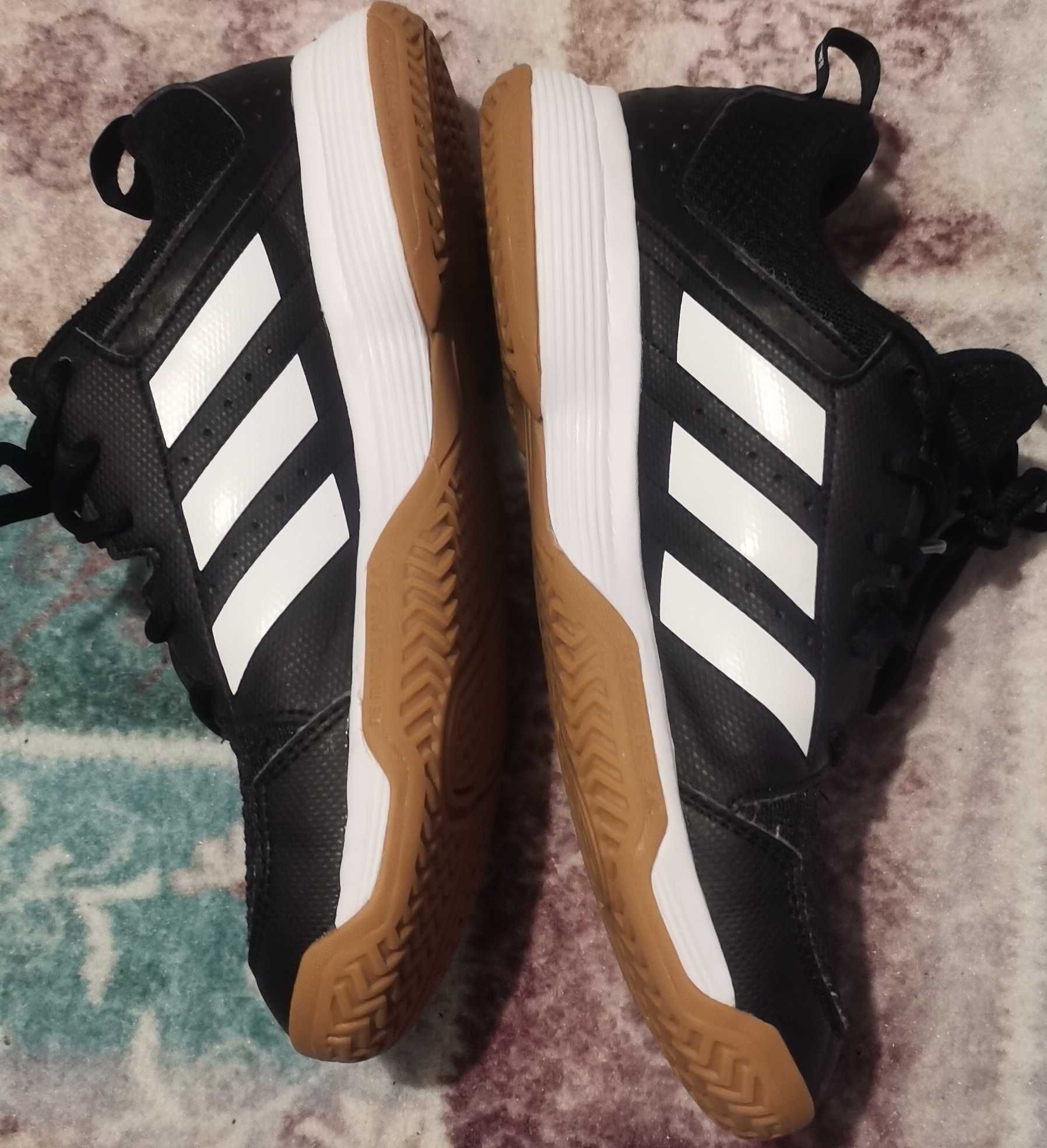 Маратонки Adidas