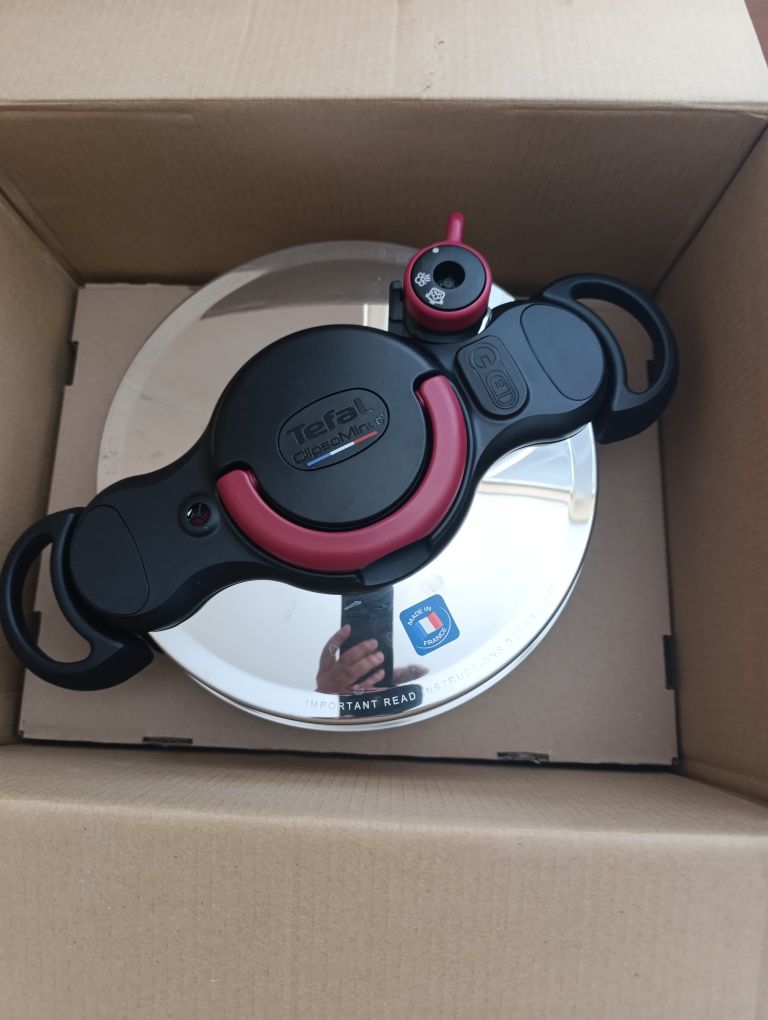Тенджера под налягане TEFAL CLIPSO MINUT EASY P4620768 6л, 24 см,