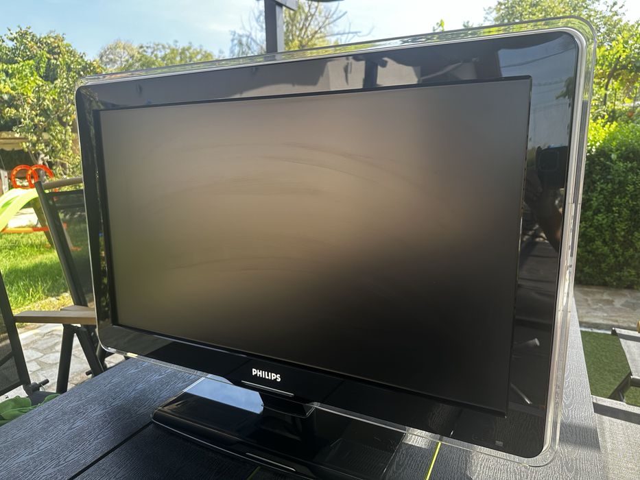 Телевизор Philips Ambilight 32” с LED подсветка