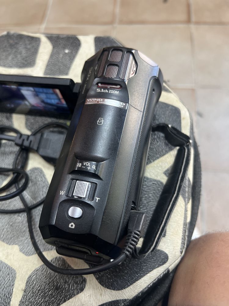 Камера panasonic hc-v777 ful HD