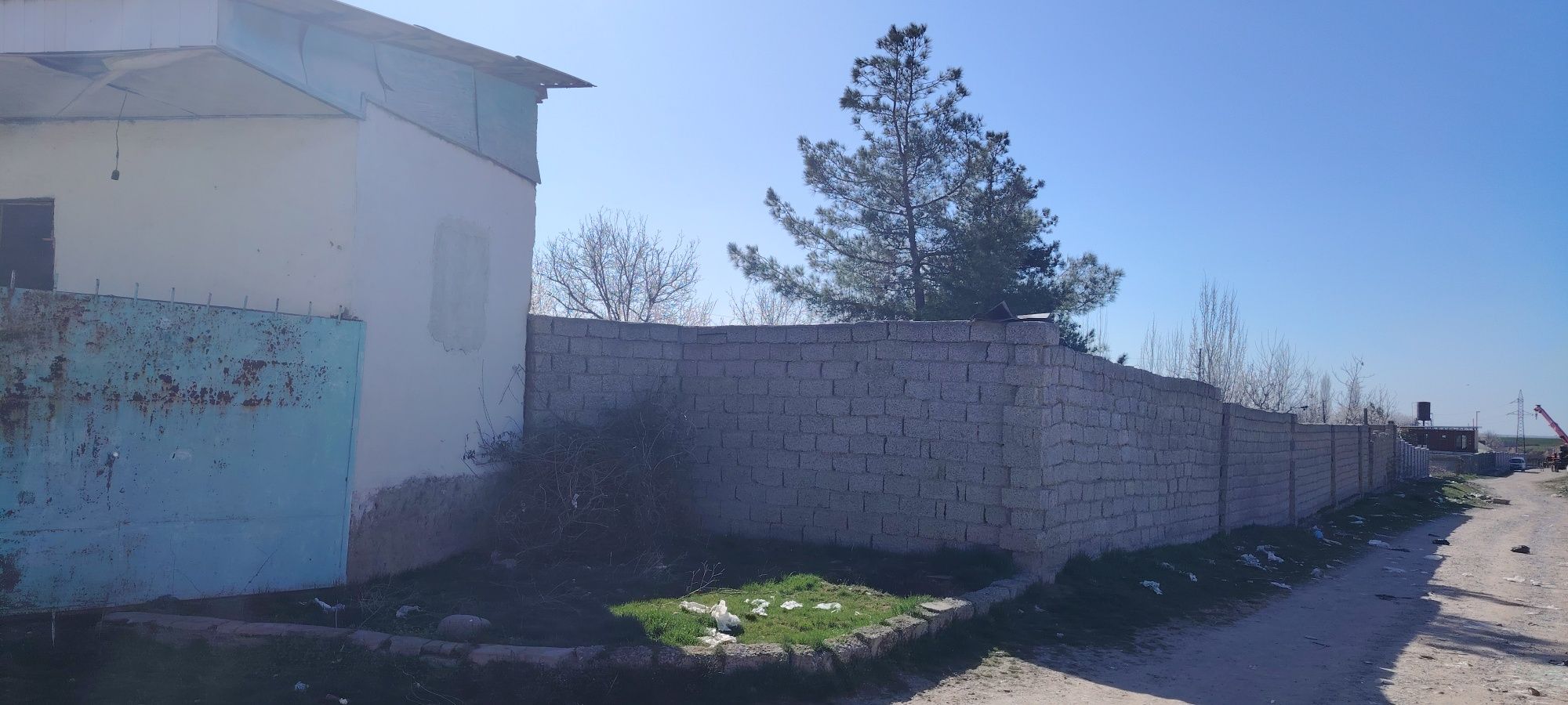 Uchastka 10 sotix dachniy zona Parkent