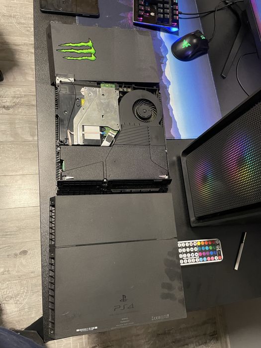 Ps 4 pentru piese sau reparat