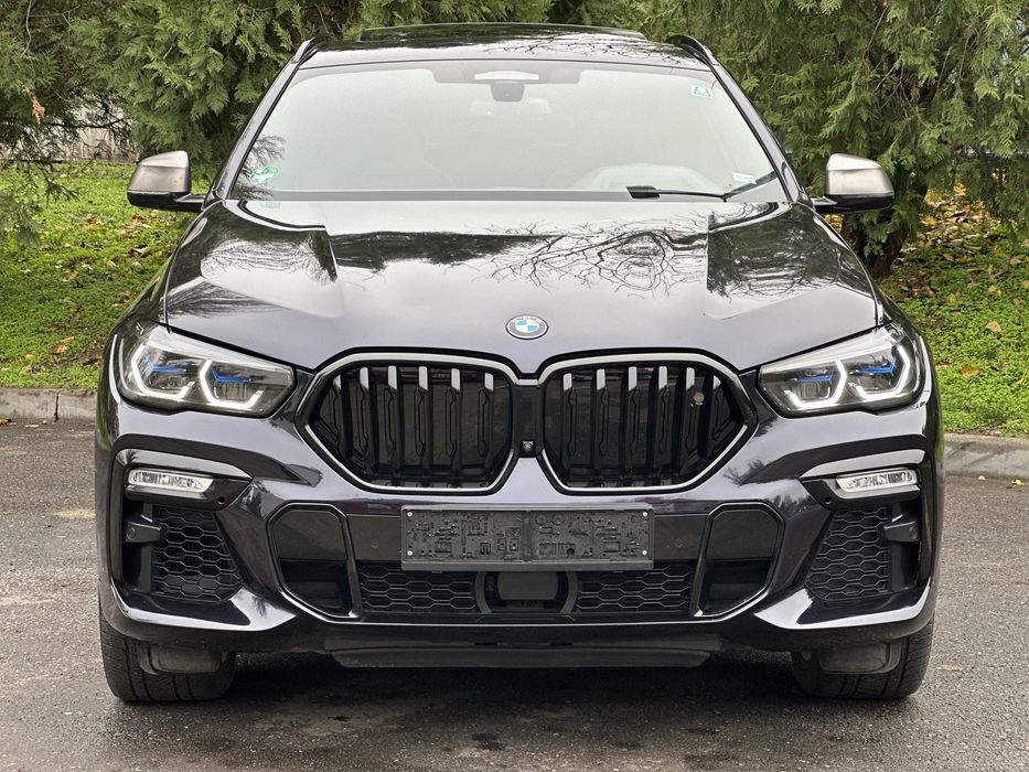 BMW X6 M50i 2022 530cp SkyLounge/InteriorM/BowerWilkins/NightVision !