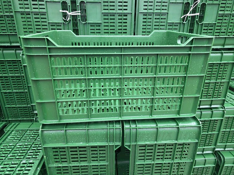 Naveta/lada plastic verde/calitate superioara/2.3kg super pret 30 ron