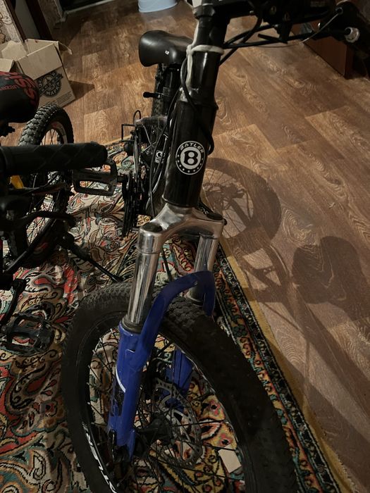 Продаётся велосипед в хорошем состоянии,  почти новый. Цена за двоих