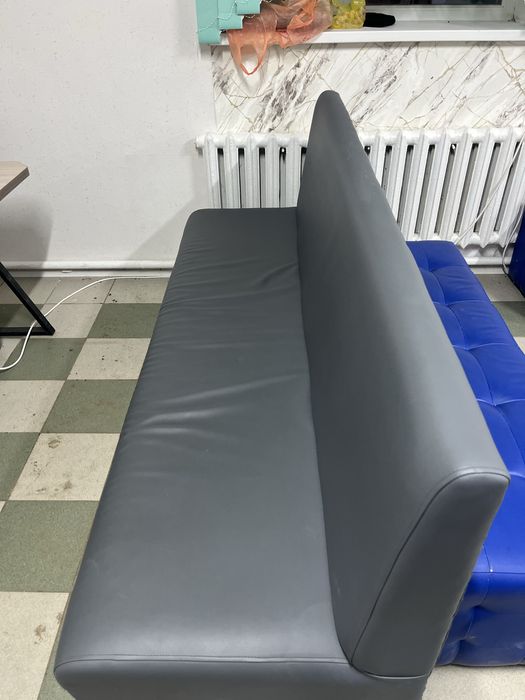 Продаеться диван с хорошем сост