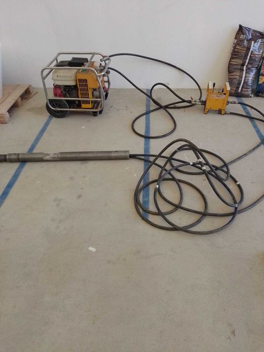 Racheta / Foreza subtraversari / Echipament subtraversari foraj D75