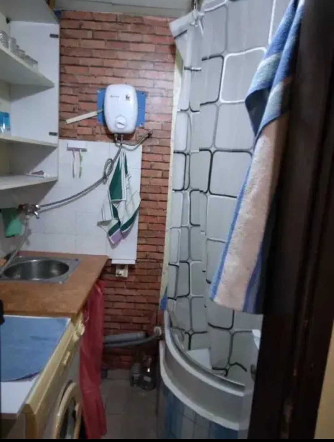 Таванска боксониера