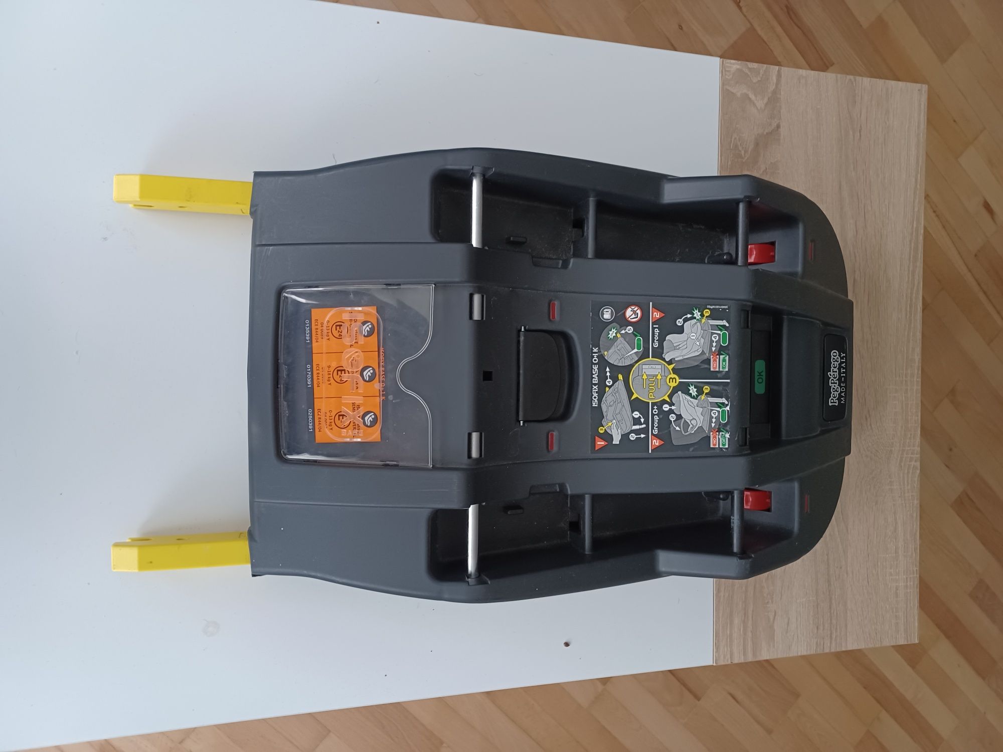 Бебешка количка Peg perego 3 в 1 + база