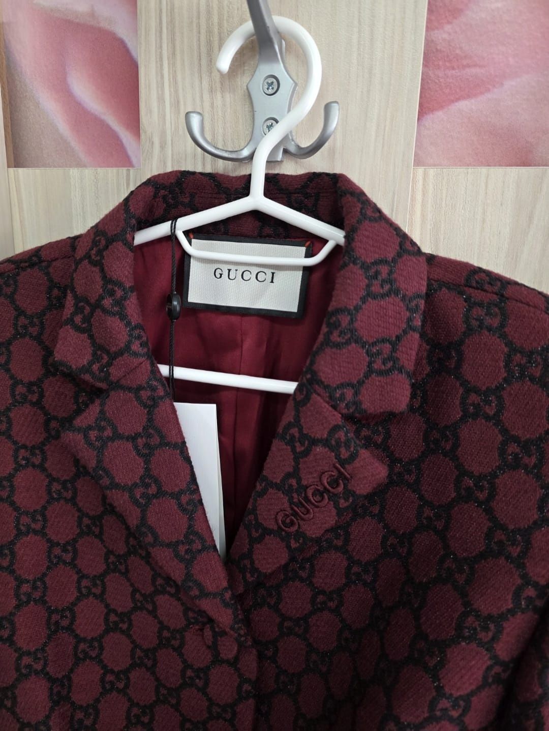 Дамски костюм Gucci размер S, M