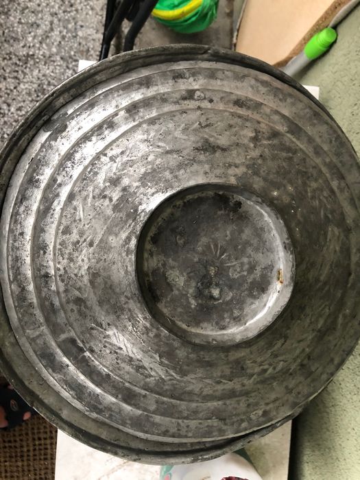 Старинен съд от мед