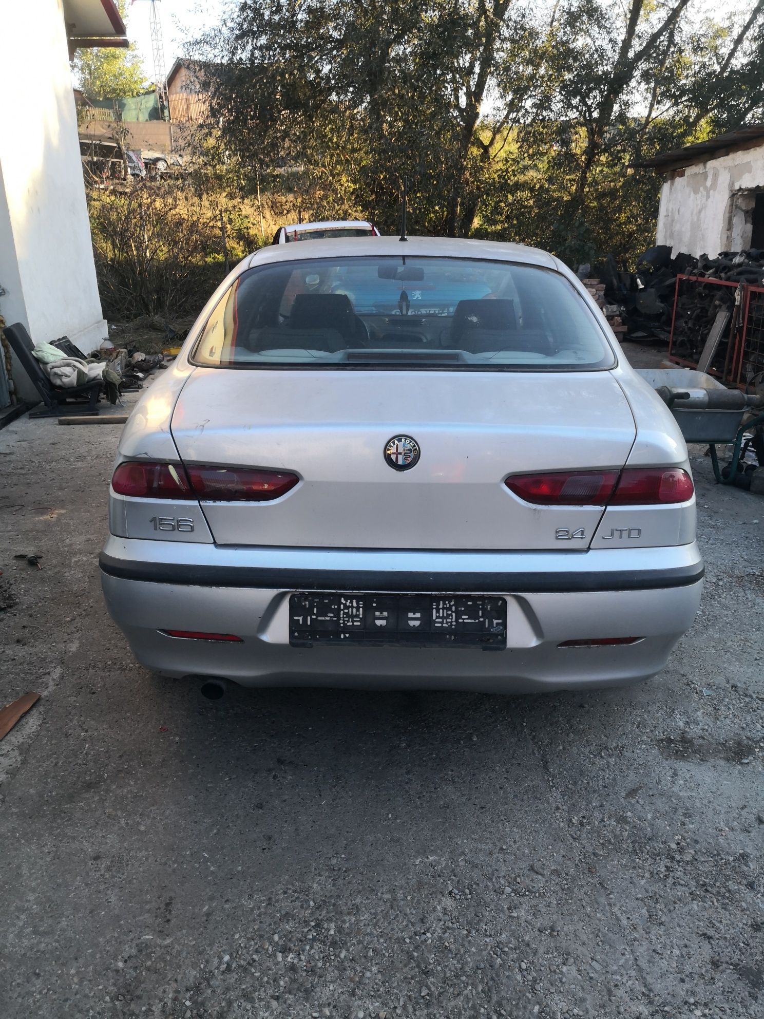 Dezmembrez Alfa Romeo 156  2.4 JTD