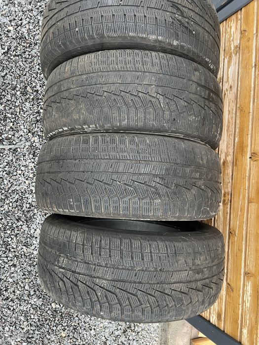 Anvelope iarna 255/55/18