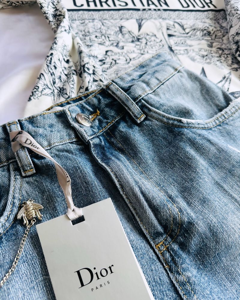 Къси панталонки Dior