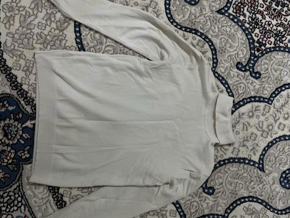 Vodalazkalar qora va oq rangda