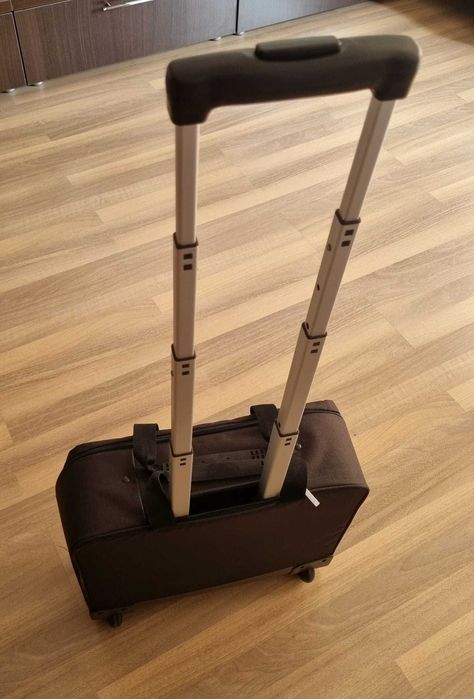 Troler Cabina / Valiza Airbus tip pilot (originala)