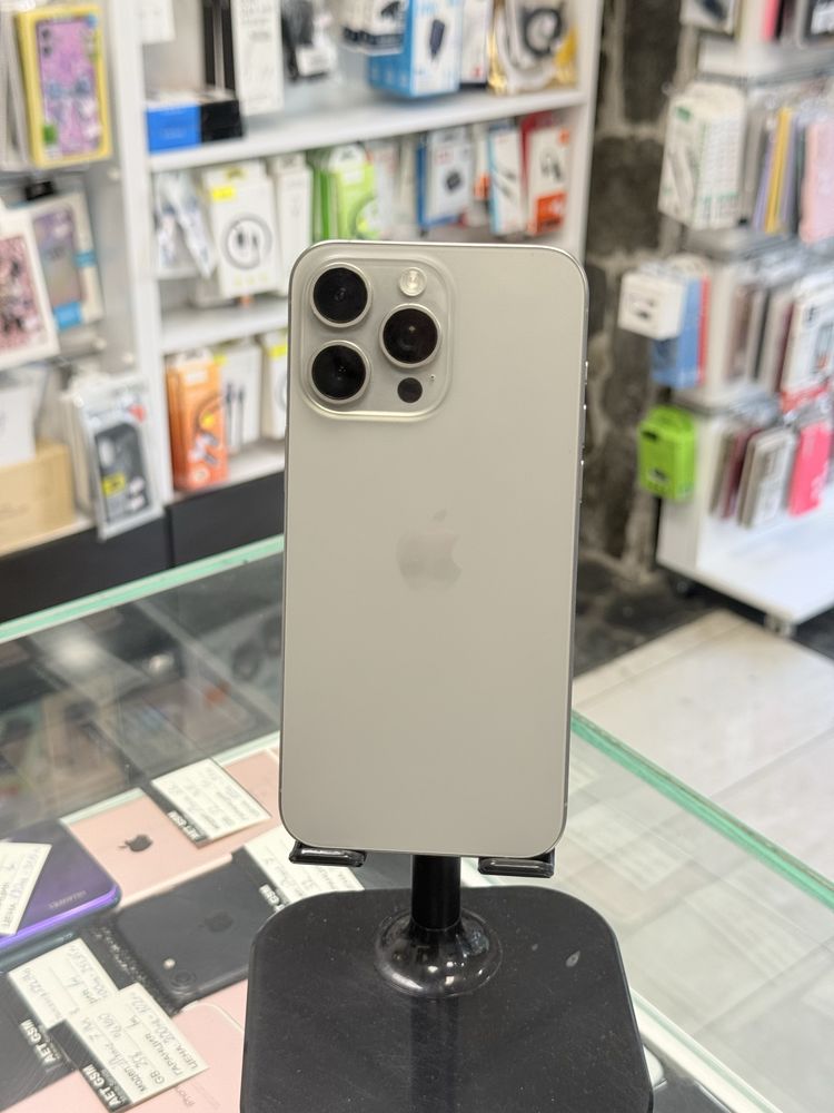 Apple iPhone 15 Pro Max 256GB Natural Titanium